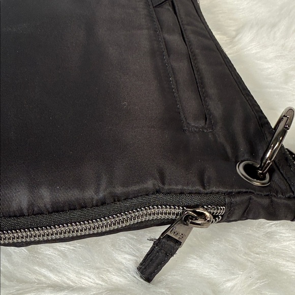 Lug Black Quilted Bag - Picture 5 of 7